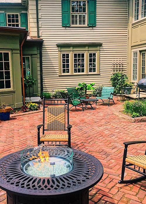 Enjoy a fire on this beautiful reclaimed street brick patio 