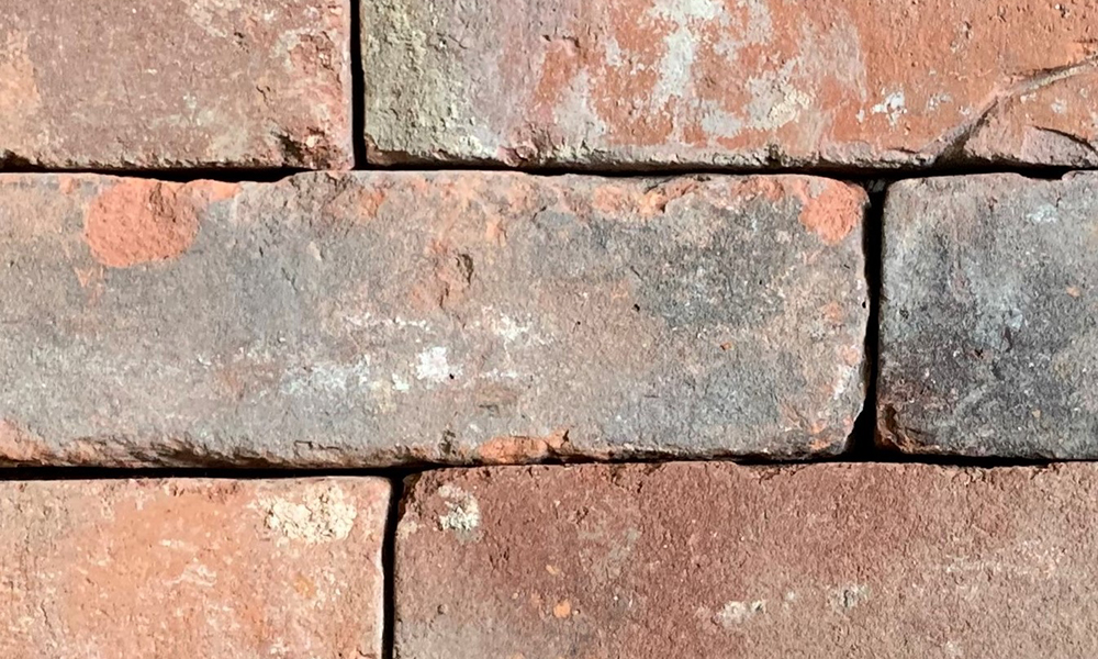 Schoolhouse Blend Thin Brick Veneer sample