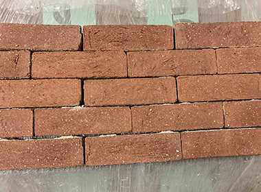 Center Cut Schoolhouse Blend Thin Brick Veneer, unique application and used brick look
